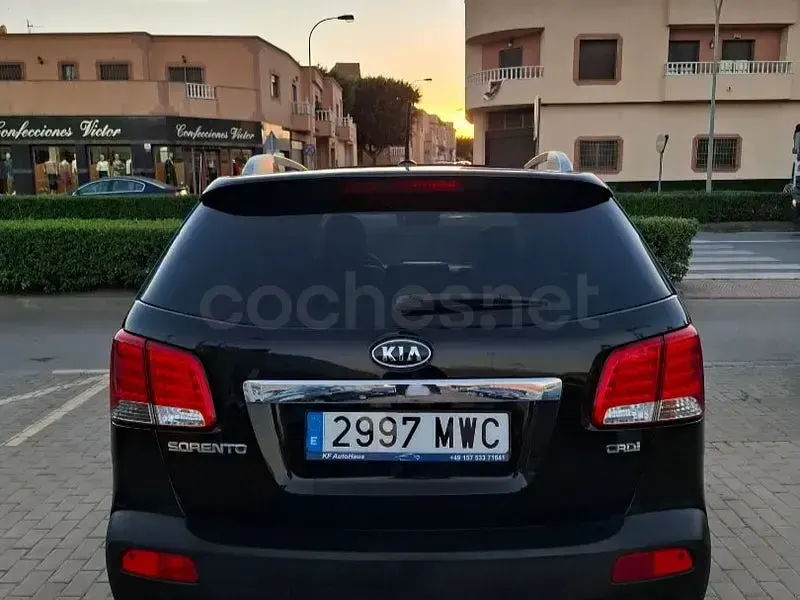 Usado Kia Sorento Active 197 CV (144 kW) 2011 Negro SUV