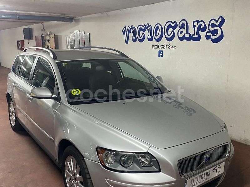 Gris / plata Usado 2006 Volvo V50 Kinetic Familiar | 3400 € (Precio justo) - Imagen 1/4
