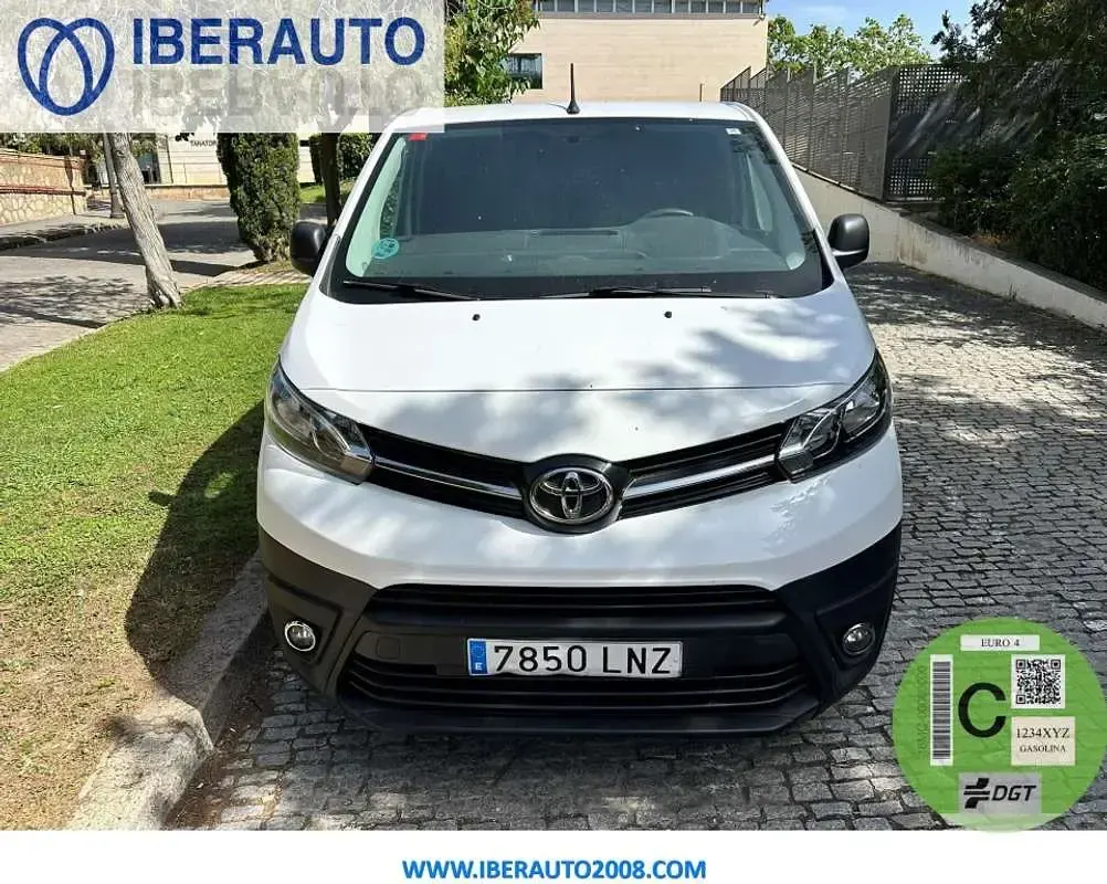 Usado Toyota Proace 120 CV (88 kW) 2021 Blanco Monovolumen