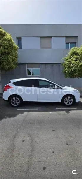 Usado Ford Focus Titanium 125 CV (91 kW) 2015 Blanco Berlina