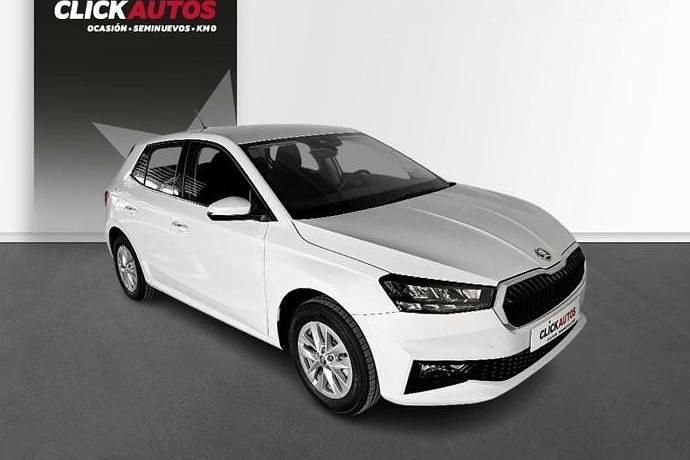 Usado Skoda Fabia Ambition 110 CV (80 kW) 2024 Negro Utilitario