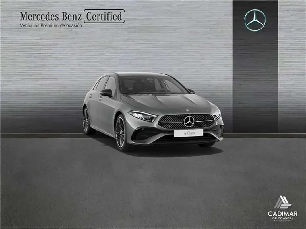 Usado Mercedes A180 136 CV (100 kW) 2025 Berlina