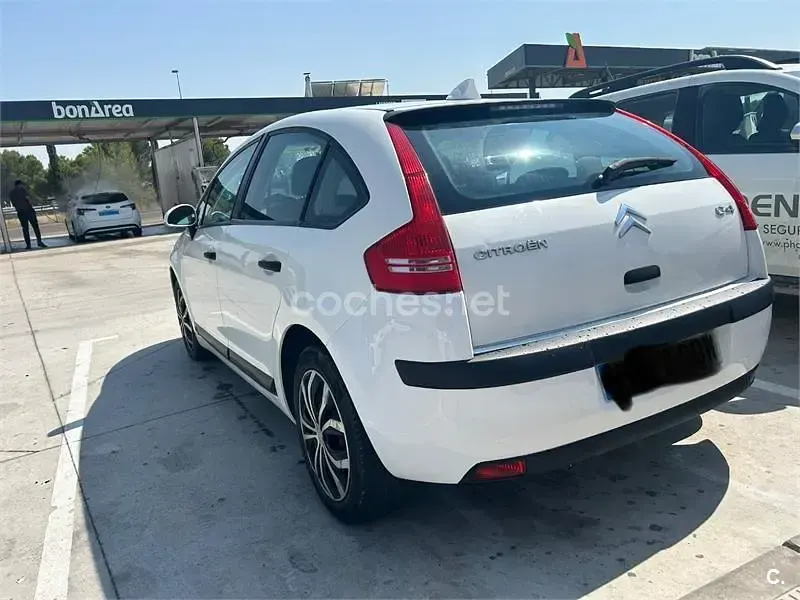 Usado Citroën C4 92 CV (67 kW) 2008 Blanco Berlina