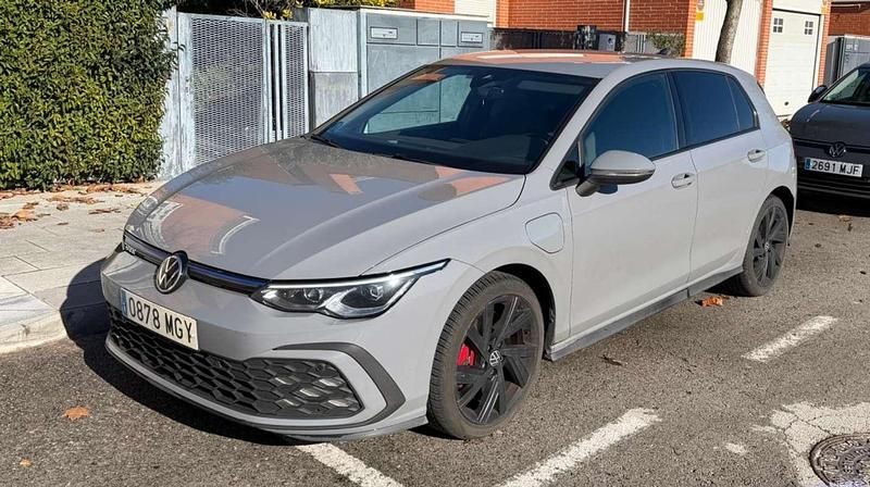 Usado VW Golf VIII GTE 245 CV (180 kW) 2023 Utilitario