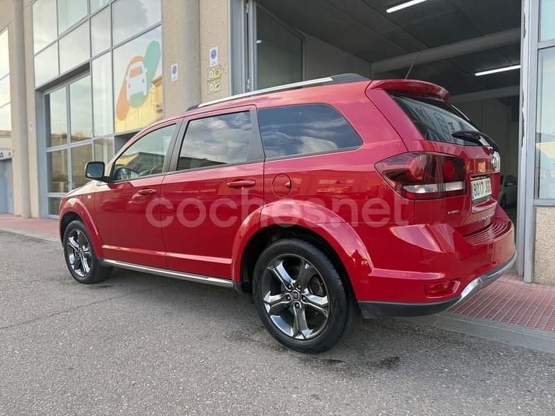 Usado Fiat Freemont Cross 170 CV (125 kW) 2015 Granate SUV