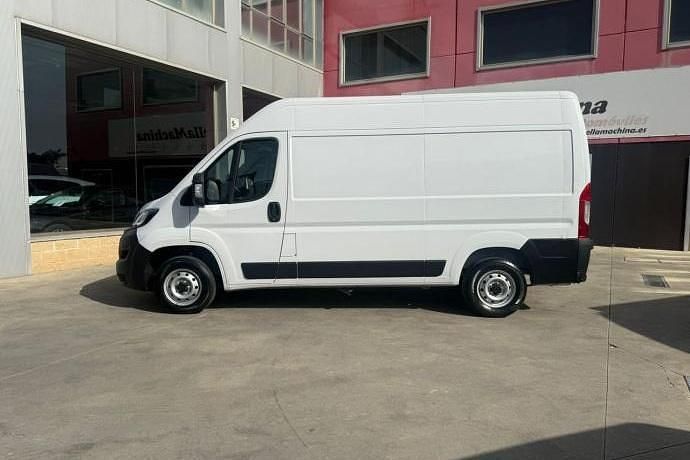 Usado Fiat Ducato 141 CV (103 kW) 2023 Blanco Van