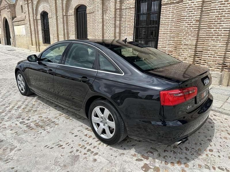Usado Audi A6 177 CV (130 kW) 2013 Negro Berlina