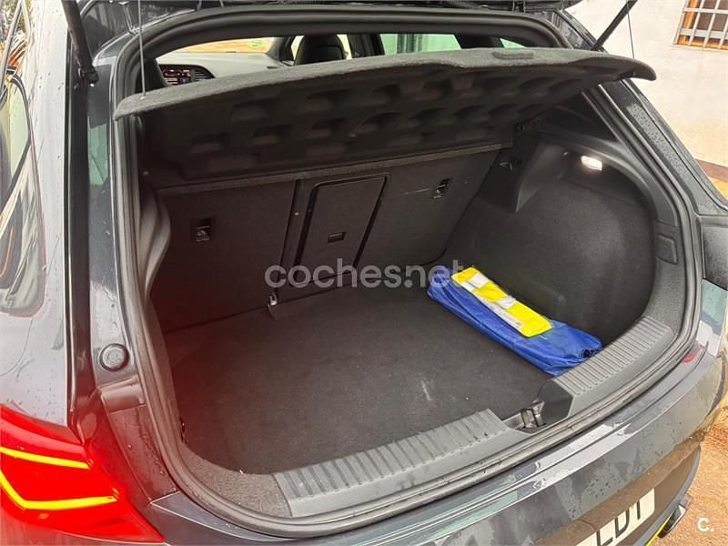 Usado Seat Leon CUPRA 290 CV (213 kW) 2020 Beige Berlina