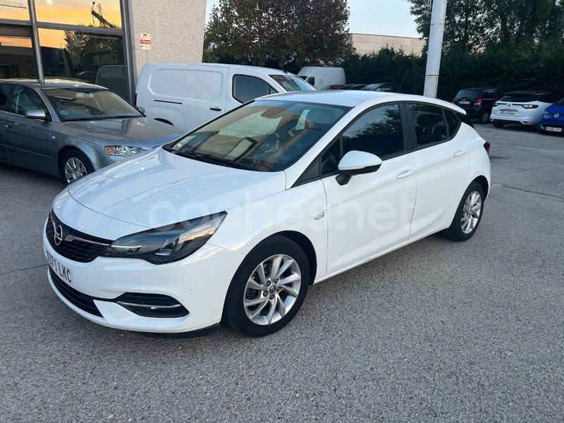 Blanco Usado 2020 Opel Astra Berlina | 8999 € (Buen precio) - Imagen 1/4