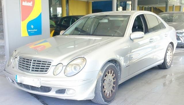 Usado 2002 Mercedes E270 Elegance Berlina | 4900 € (Un poco caro) - Imagen 1/4