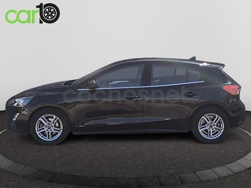 Usado Ford Focus Trend 125 CV (91 kW) 2022 Negro Berlina