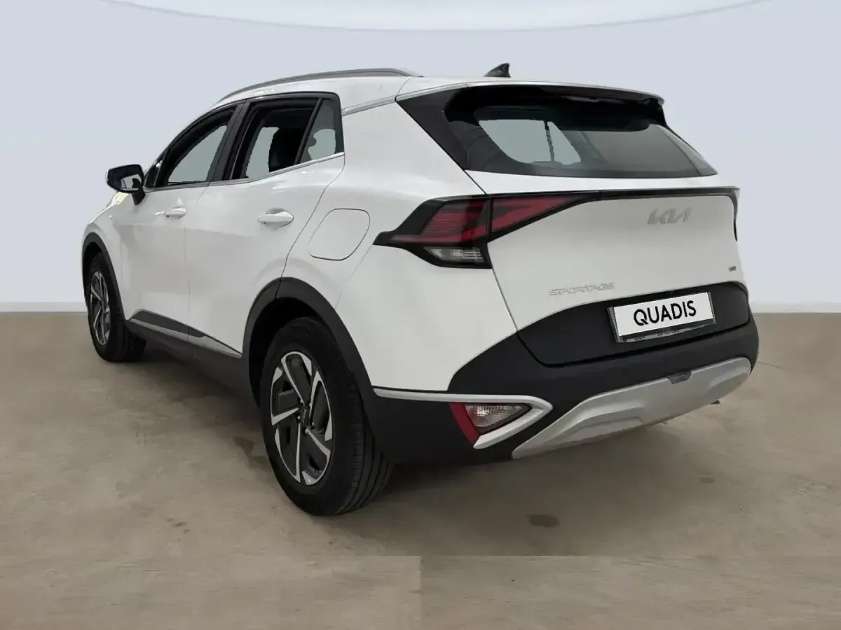 Usado Kia Sportage 230 CV (169 kW) 2022 Blanco SUV