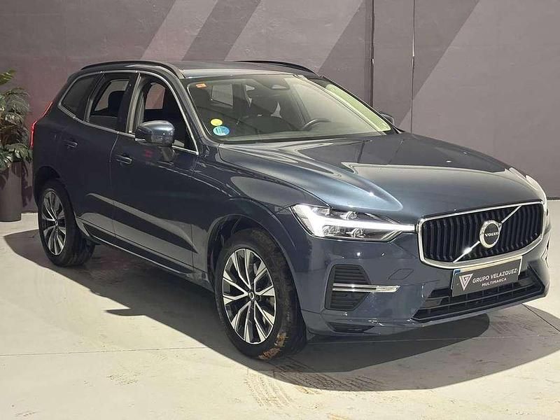 Usado Volvo XC60 Momentum 197 CV (144 kW) 2021 Azul SUV