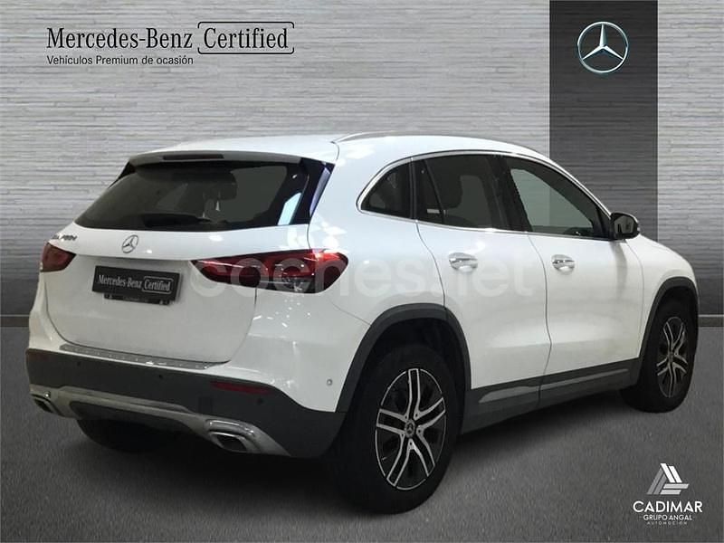 Usado Mercedes GLA200 150 CV (110 kW) 2022 Blanco SUV