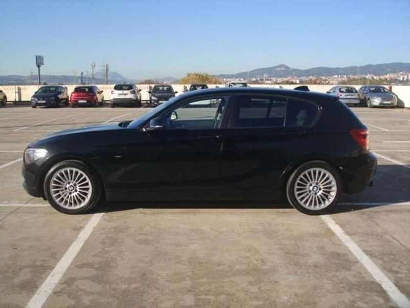 Usado BMW 116 218 CV (160 kW) 2012 Negro Utilitario