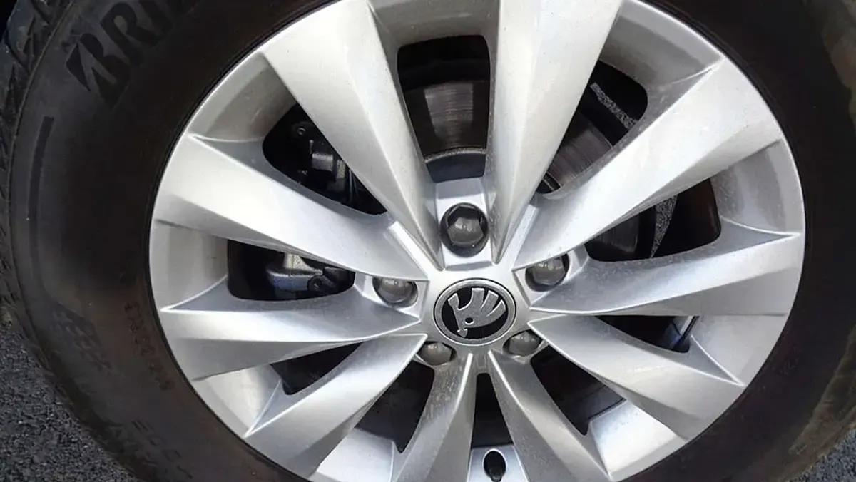 Usado Skoda Karoq 150 CV (110 kW) 2024 SUV
