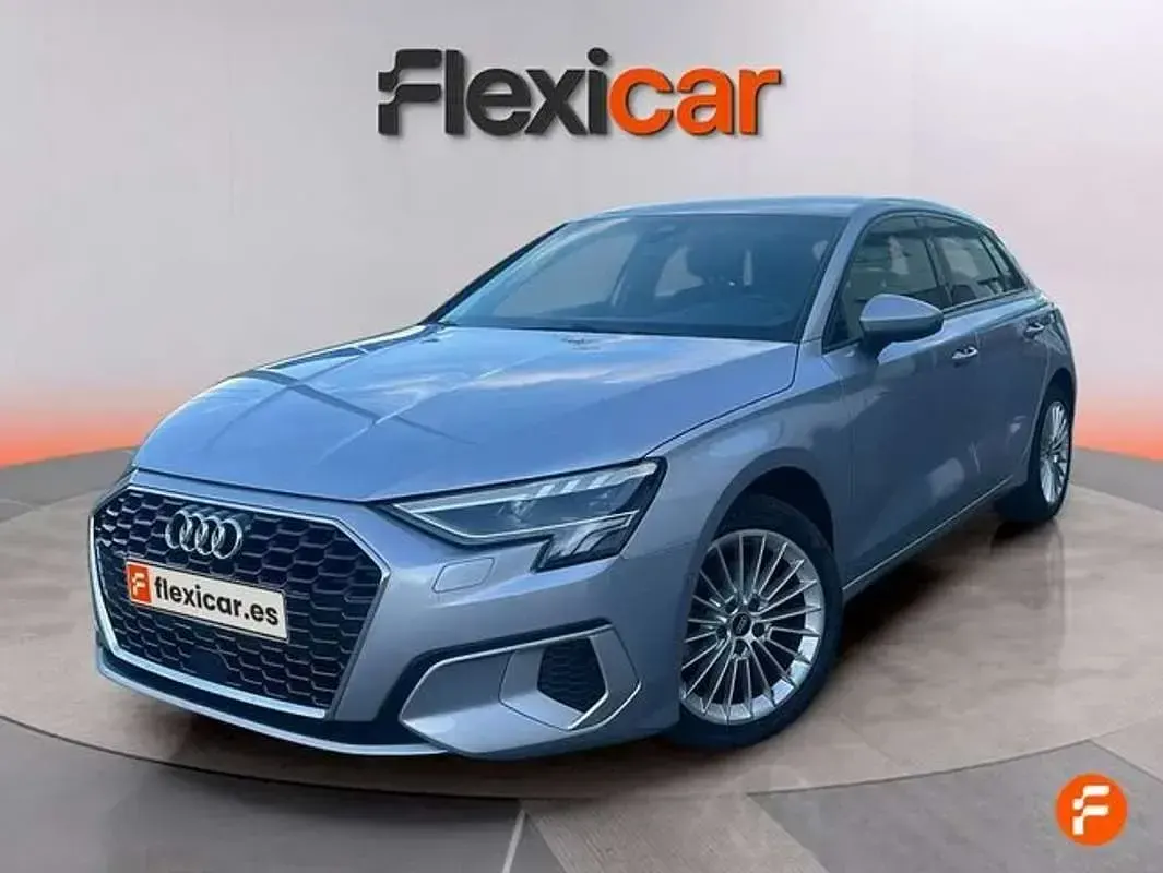 Usado Audi A3 Sportback 116 CV (85 kW) 2021 Gris Utilitario