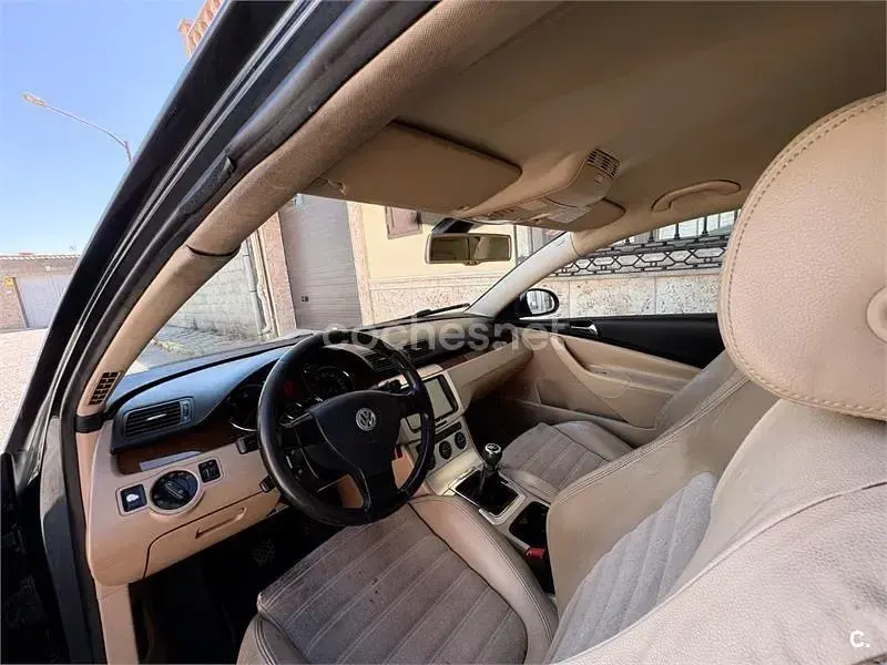 Usado VW Passat Highline 140 CV (102 kW) 2007 Azul Berlina