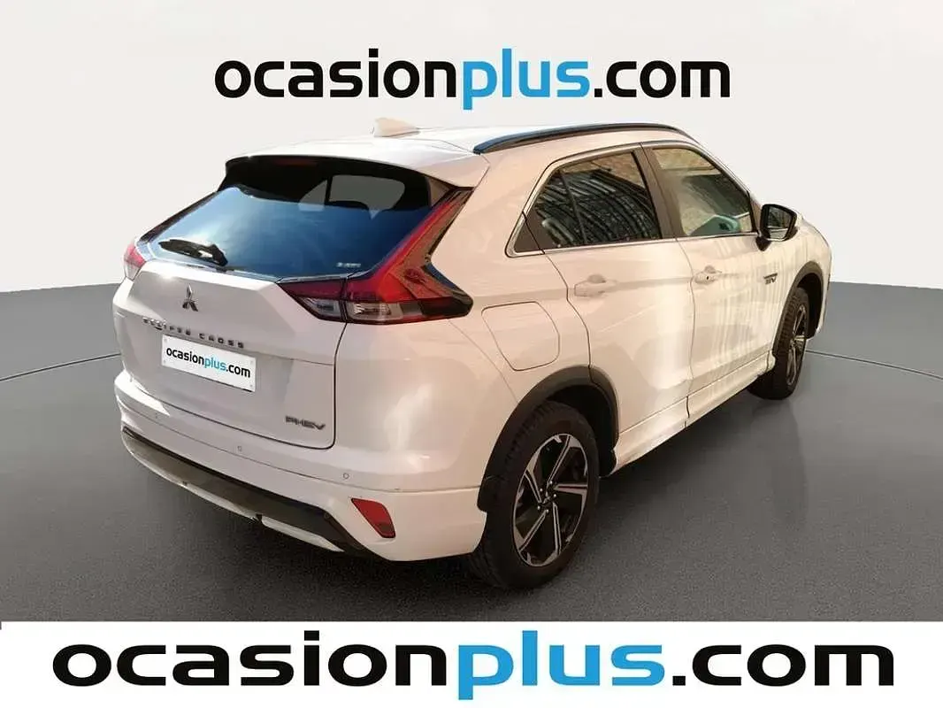Usado Mitsubishi Eclipse Cross 188 CV (138 kW) 2023 Blanco SUV