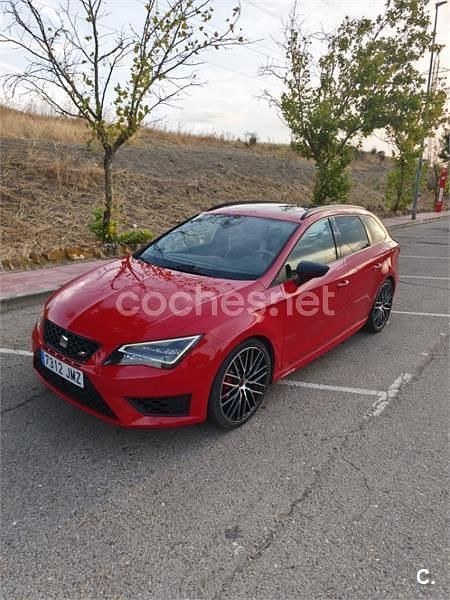 Usado Cupra Leon 290 CV (213 kW) 2016 Rojo Familiar