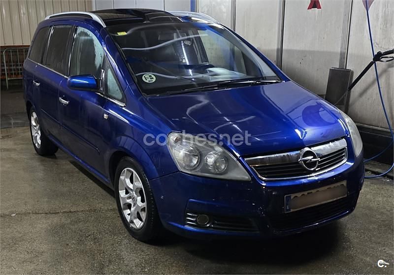 Usado Opel Zafira Cosmo 120 CV (88 kW) 2006 Azul Monovolumen
