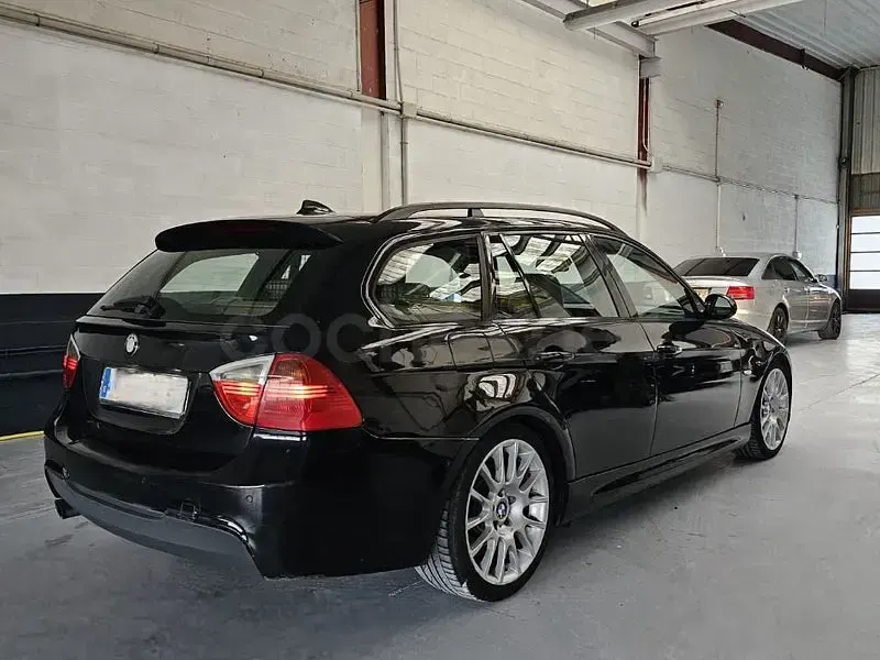 Usado BMW 320 177 CV (130 kW) 2008 Azul Familiar