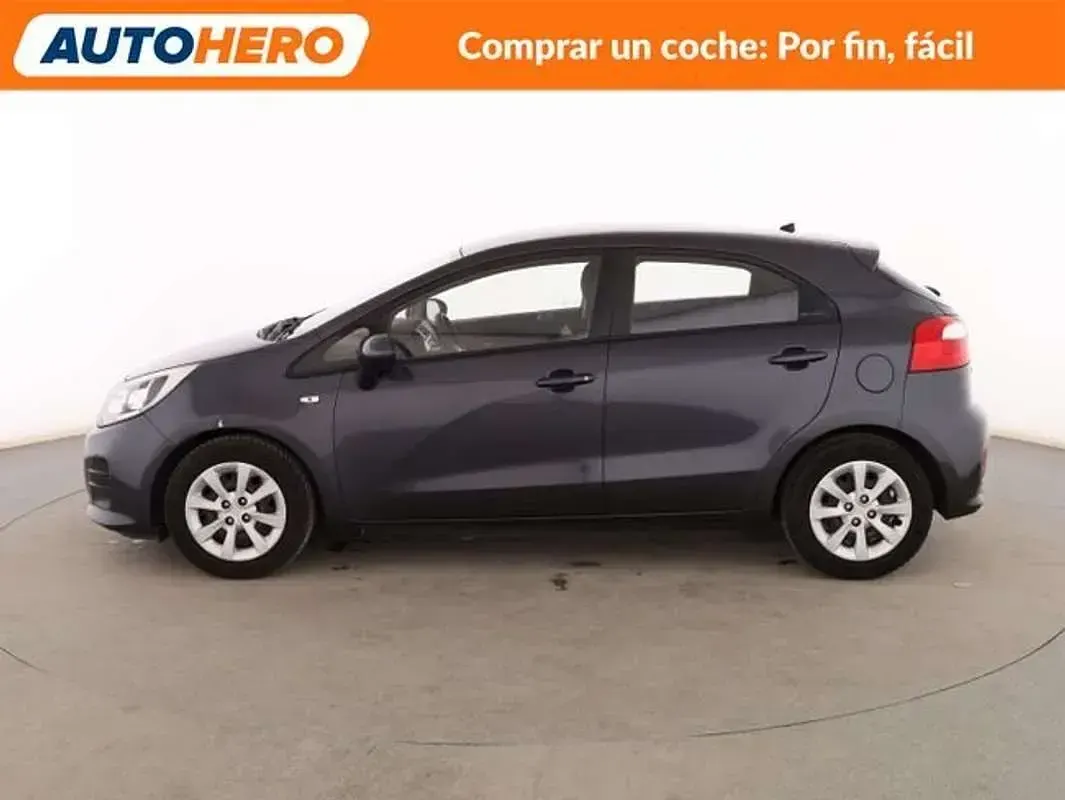 Usado Kia Rio 84 CV (61 kW) 2016 Gris Utilitario