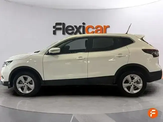 Usado Nissan Qashqai Acenta 140 CV (102 kW) 2021 Blanco SUV