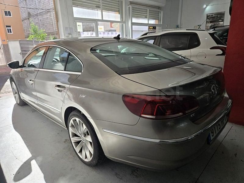 Usado VW CC 160 CV (117 kW) 2013 Gris / plata Berlina