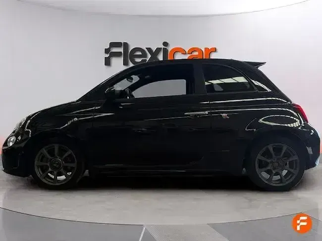 Usado Abarth 595 165 CV (121 kW) 2022 Negro Utilitario