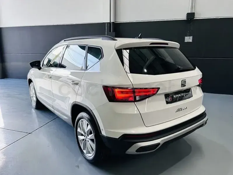 Usado Seat Ateca Style 116 CV (85 kW) 2022 Blanco SUV