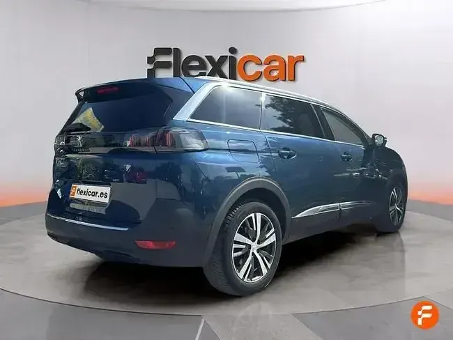 Usado Peugeot 5008 Allure 130 CV (95 kW) 2021 Azul SUV