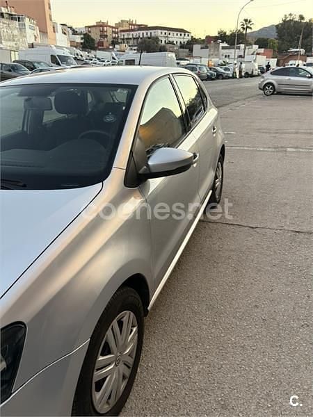 Usado VW Polo Edition 75 CV (55 kW) 2015 Gris / plata Berlina