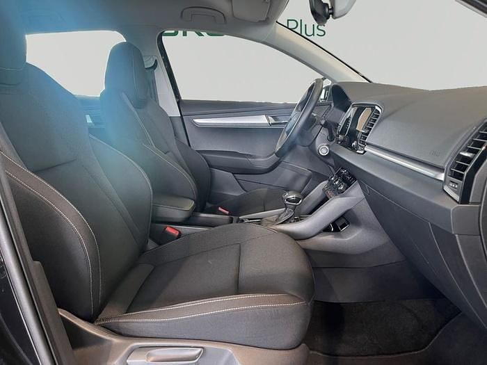 Usado Skoda Karoq Selection 150 CV (110 kW) 2025 Negro SUV