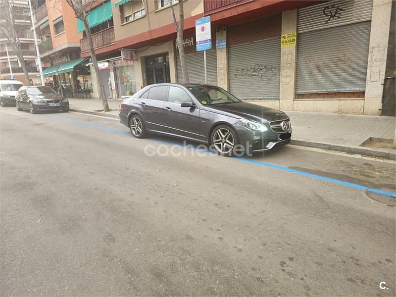 Usado Mercedes E250 Avantgarde 204 CV (150 kW) 2009 Gris / plata Berlina
