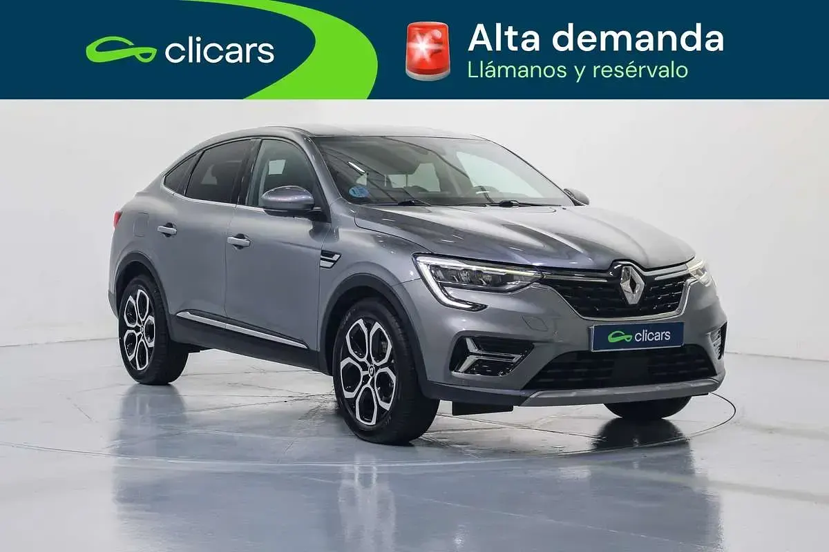 Usado Renault Arkana Techno 140 CV (102 kW) 2023 Gris SUV