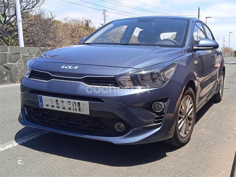 Azul Usado 2023 Kia Rio GT-Line Berlina | 14.000 € (Precio justo) - Imagen 1/4