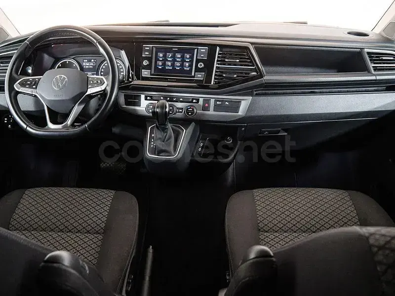 Usado VW Multivan 150 CV (110 kW) 2021 Gris / plata Monovolumen