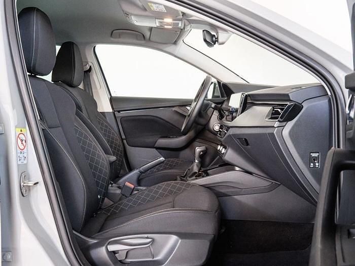 Usado Skoda Scala Ambition 110 CV (80 kW) 2024 Gris Utilitario