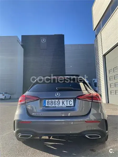 Usado Mercedes A200 156 CV (114 kW) 2019 Gris / plata Berlina