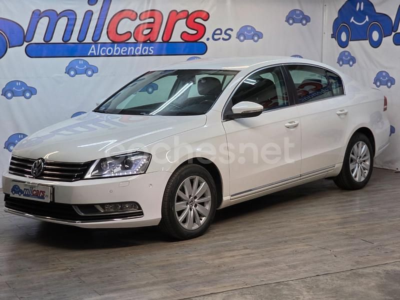 Blanco Usado 2011 VW Passat Edition Berlina | 9999 € (Precio justo) - Imagen 1/3