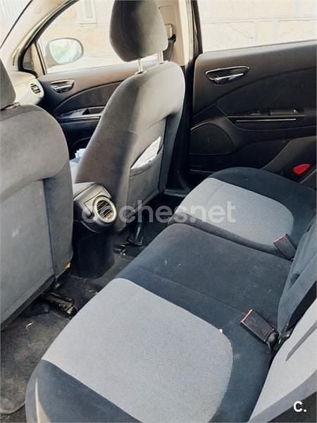 Usado Fiat Bravo Dynamic 120 CV (88 kW) 2008 Negro Utilitario