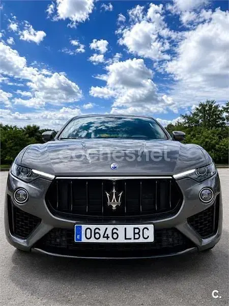 Usado Maserati Levante 275 CV (202 kW) 2019 Gris / plata SUV