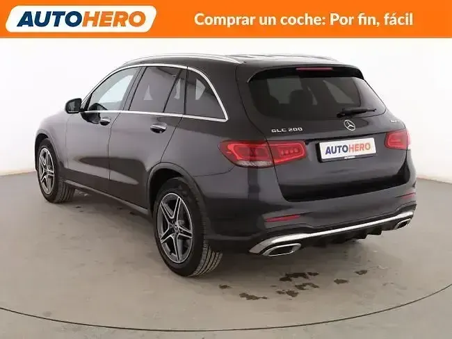 Usado Mercedes GLC200 AMG line 211 CV (155 kW) 2022 Negro SUV
