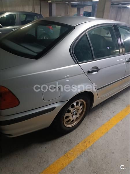 Usado BMW 320 136 CV (100 kW) 1999 Gris / plata Berlina