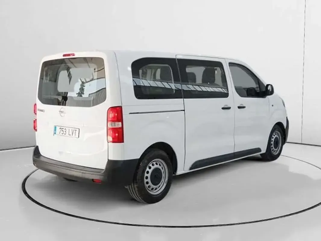 Usado Opel Vivaro 120 CV (88 kW) 2021 Blanco Monovolumen