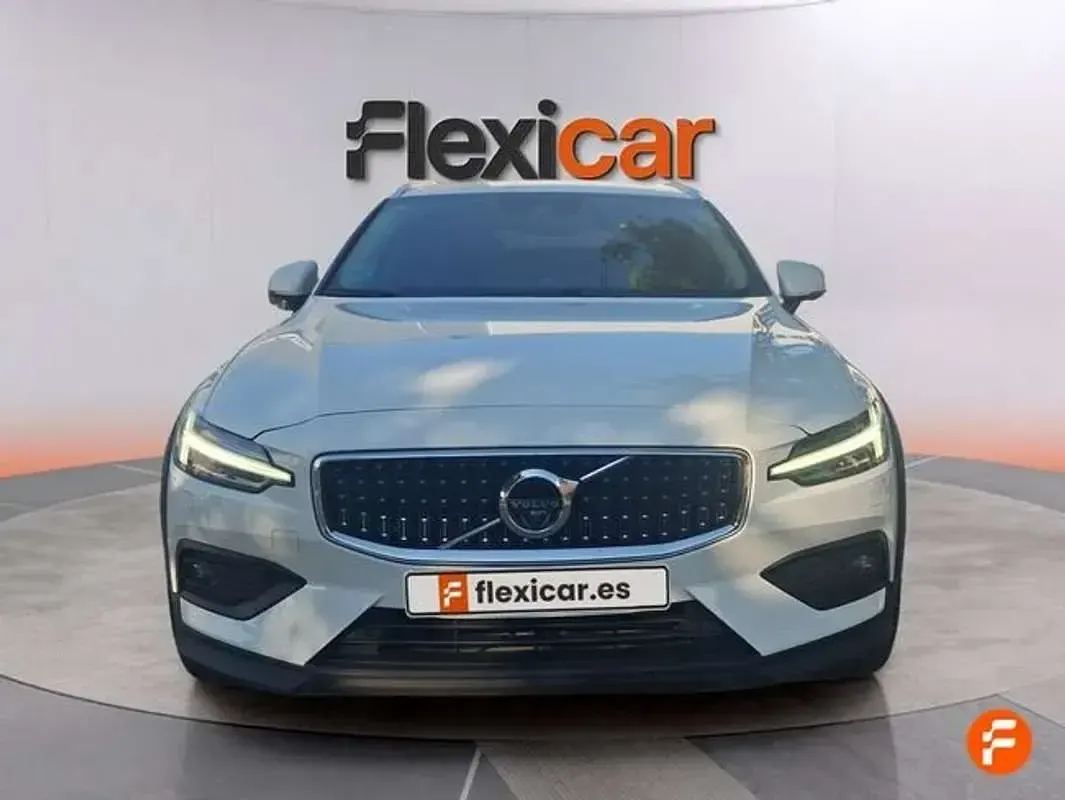 Usado Volvo V60 CC Pro 190 CV (139 kW) 2018 Blanco Familiar