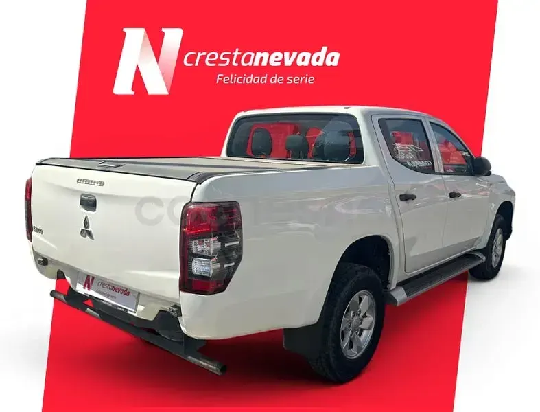 Usado Mitsubishi L200 150 CV (110 kW) 2022 Blanco Pickup/Camioneta