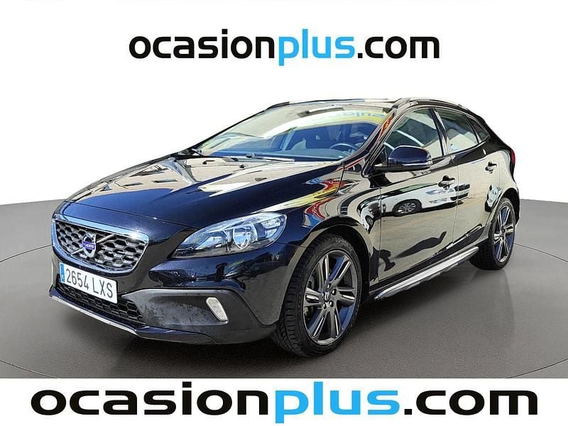 Begagnad Volvo V40 Momentum 150 HK (110 kW) 2014 Halvkombi