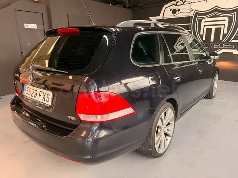 Usado VW Golf V Sportline 140 CV (102 kW) 2007 Negro Berlina